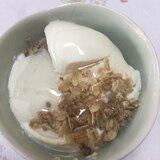 カフェラテ風味のオートミールでヨーグルト